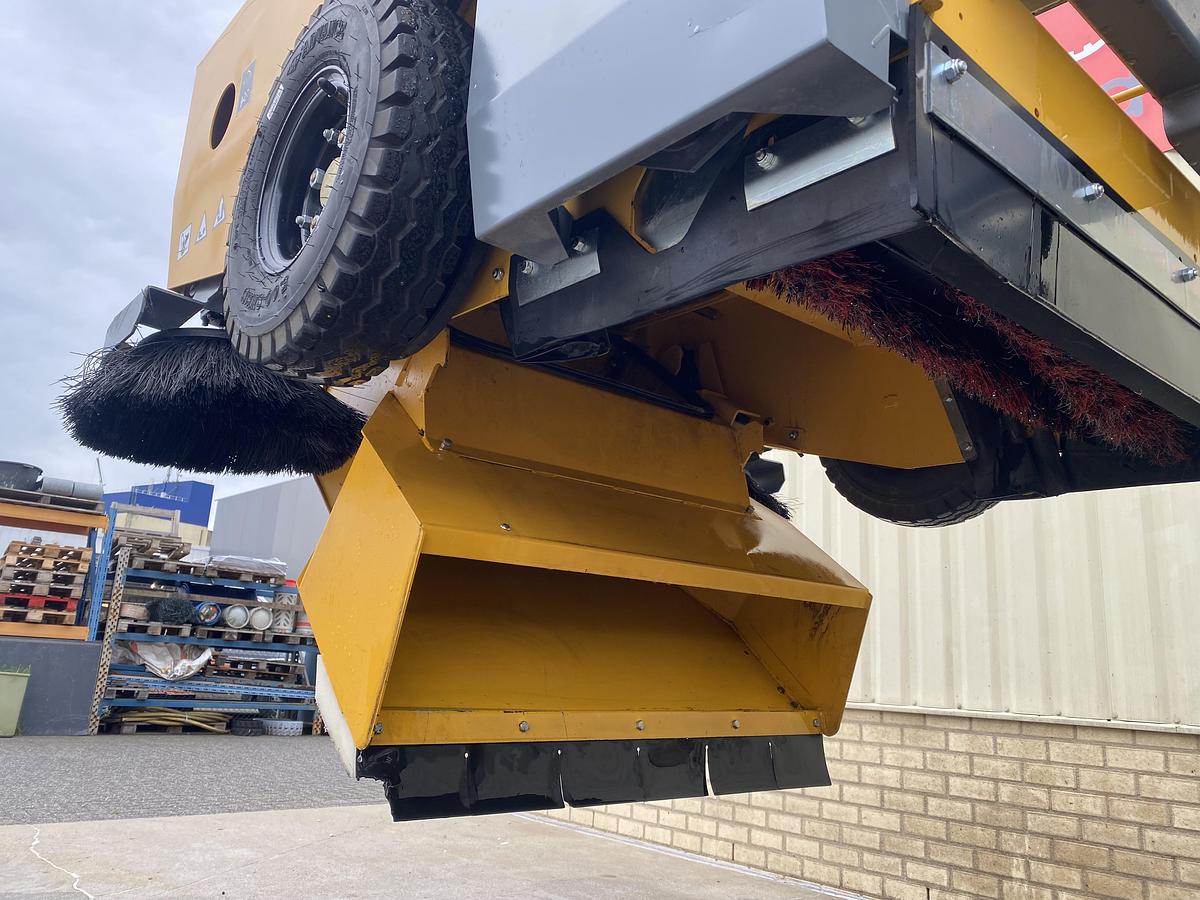 Gebruikt 2020 SmartSweep Veegmachine, 140TA2232