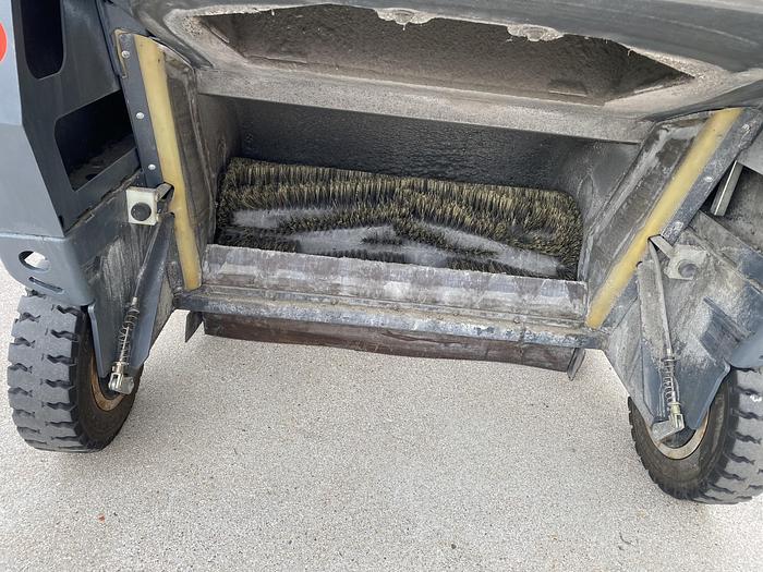 Gebruikt Hako Jonas 1500 E