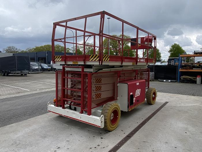 Gebruikt 2002 Airo SF1380-E, Schaar hoogwerker, 16 meter