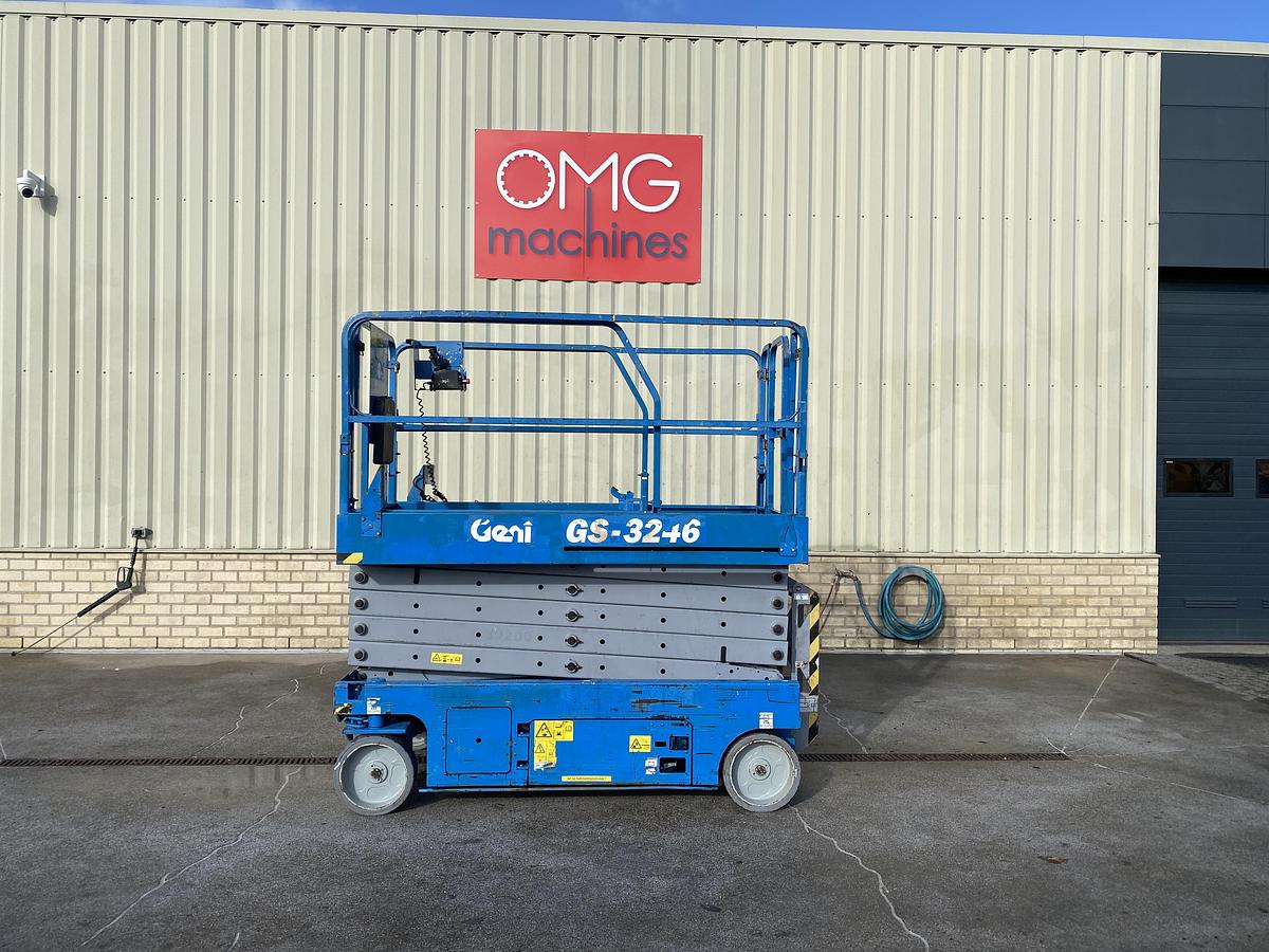 Gebruikt 2010 Genie GS3246, Schaar hoogwerker, 12 meter