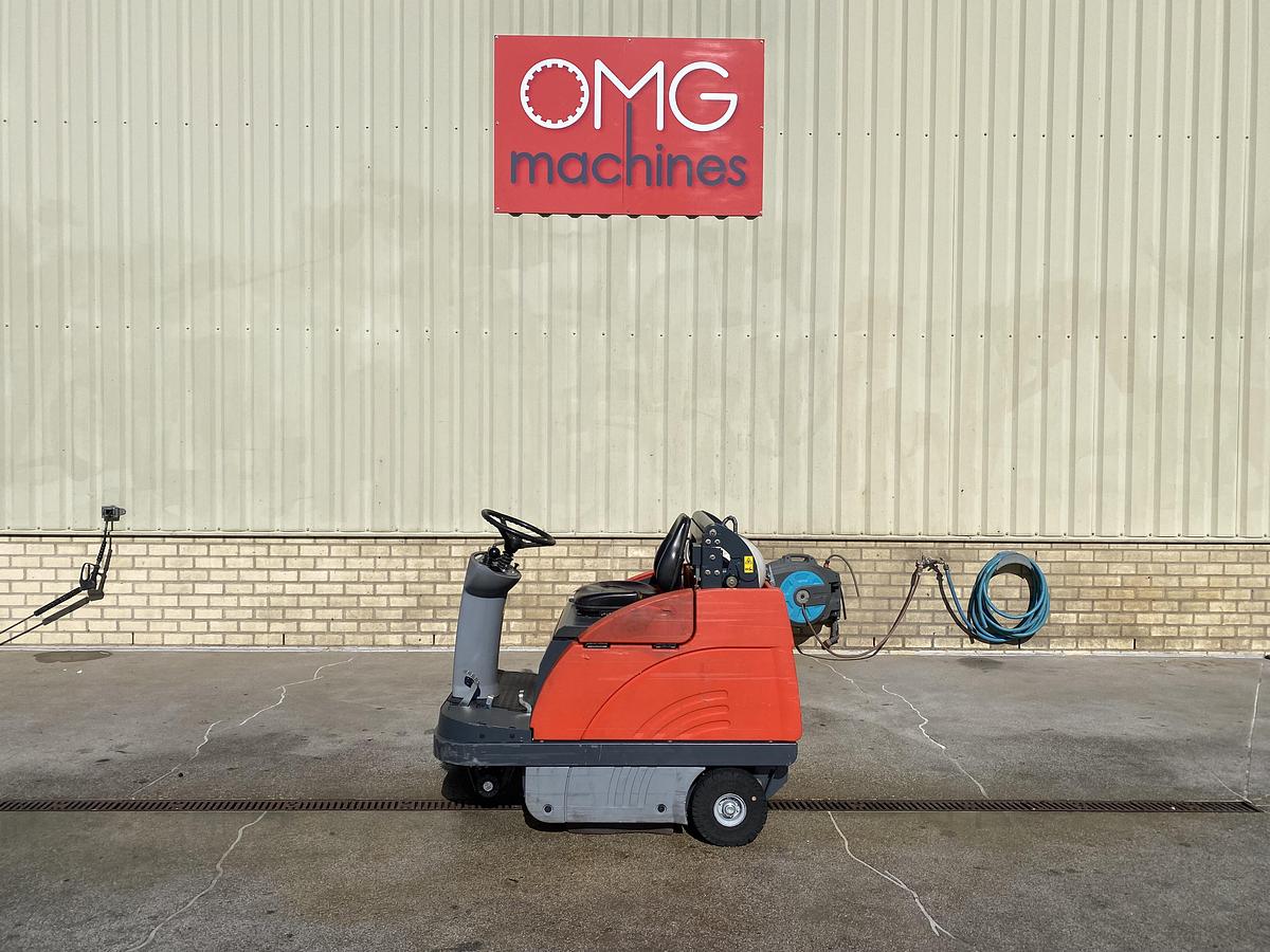 Gebruikt 2015 Hako Sweepmaster P980 RH, Veegmachine