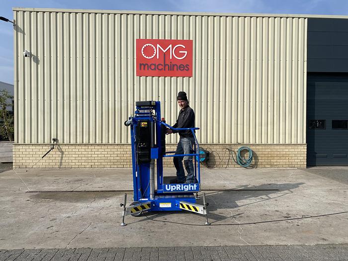 Gebruikt 2004 UpRight UL25 D/C, eenpersoons hoogwerker, 10 meter