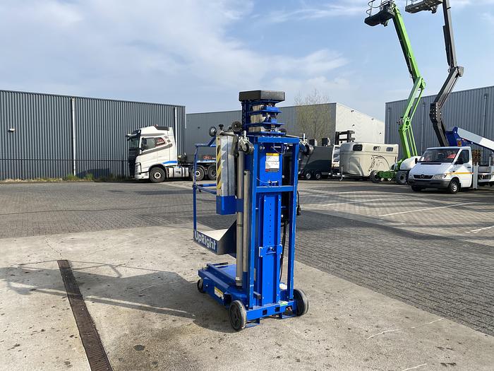 Gebruikt 2004 UpRight UL25 D/C, eenpersoons hoogwerker, 10 meter