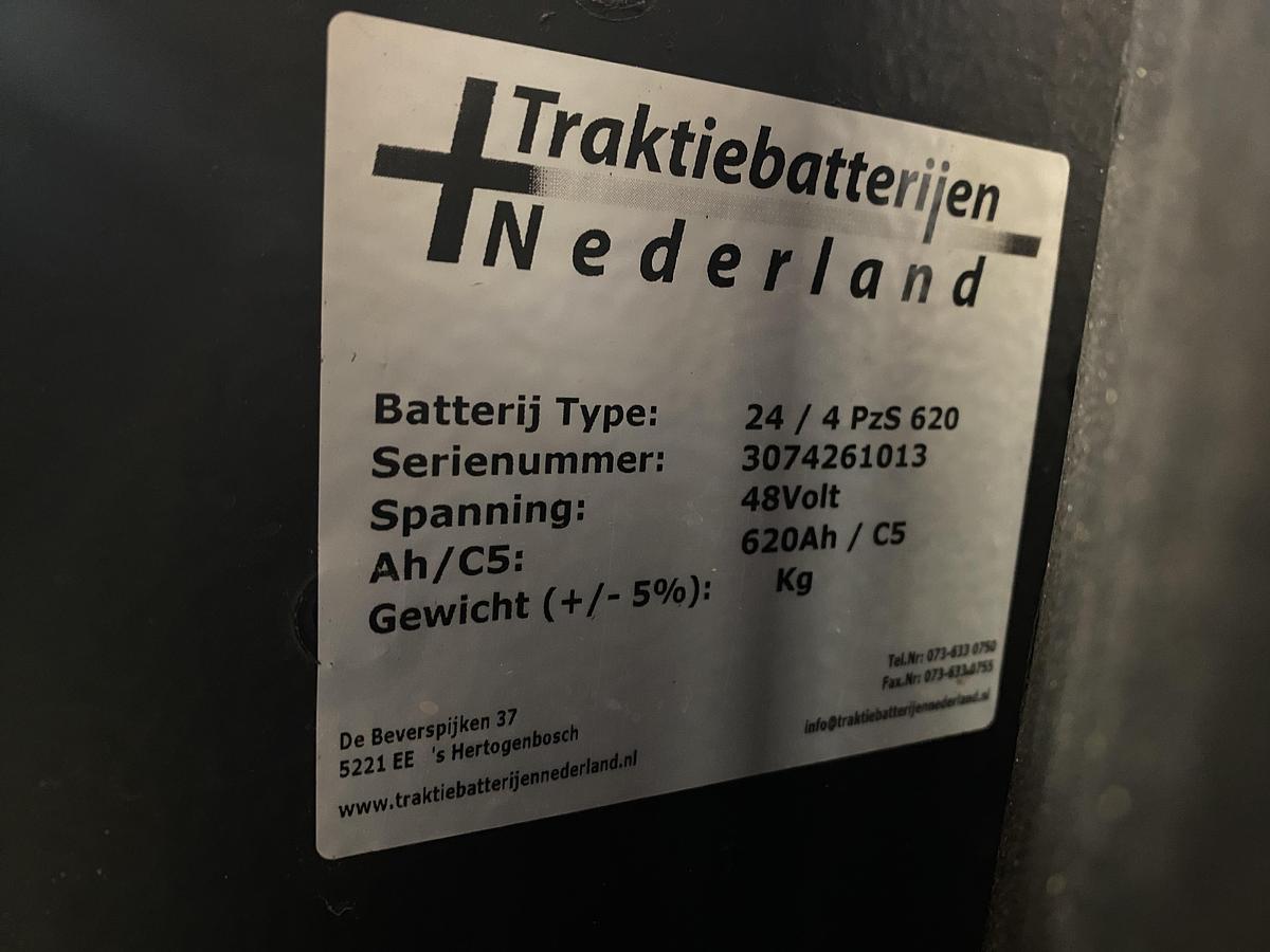 Gebruikt 1995 BT RR B2 / 14 Reachtruck, 7 meter