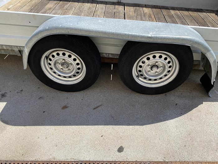 Gebruikt 2004 Humbaur Machinetransporter, Hydraulisch zakbaar, aanhangwagen