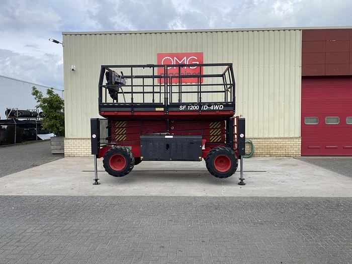 Gebruikt 2001 Airo SF1200-D-4WD, 4x4 Schaar hoogwerker, 14 meter