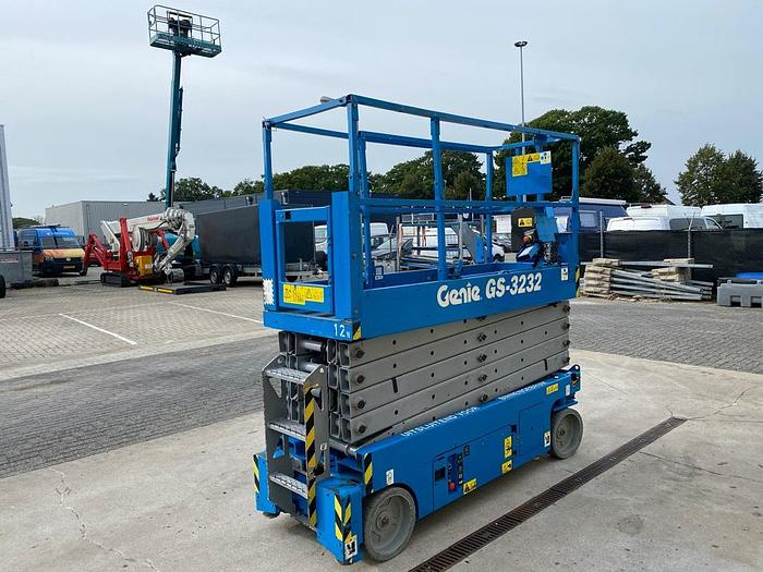 Gebruikt Genie GS 3232, Schaar Hoogwerker, 12 meter