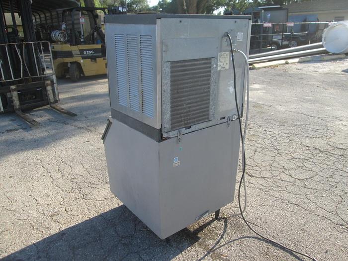 Used Scotsman CM3 Ice Maker
