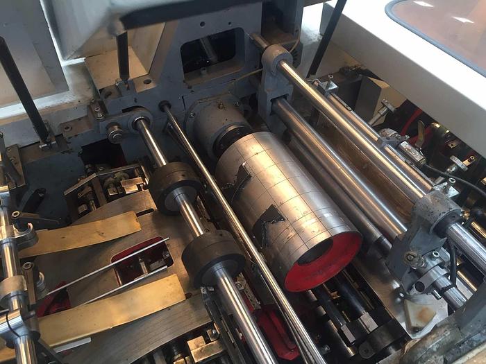 Used 2017 JIANGSU FANGBANG MACHINERY ZD-QFP14C - Sheet fed square bottom paper bag makingmachine with twisted handles unit