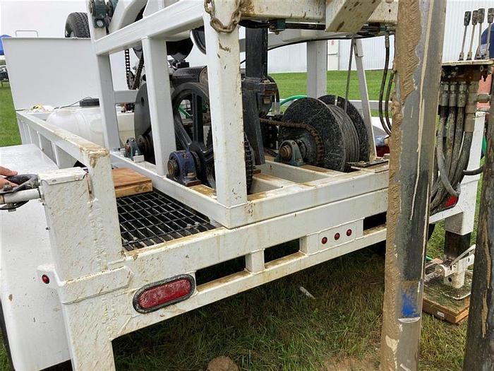 LD Cable Tool Rhino Water Drill Rig