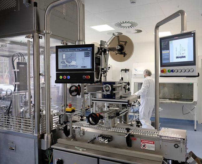 Used J 16512 D - Filling and Closing Line with labelling machine ZELLWAG Z-110 S