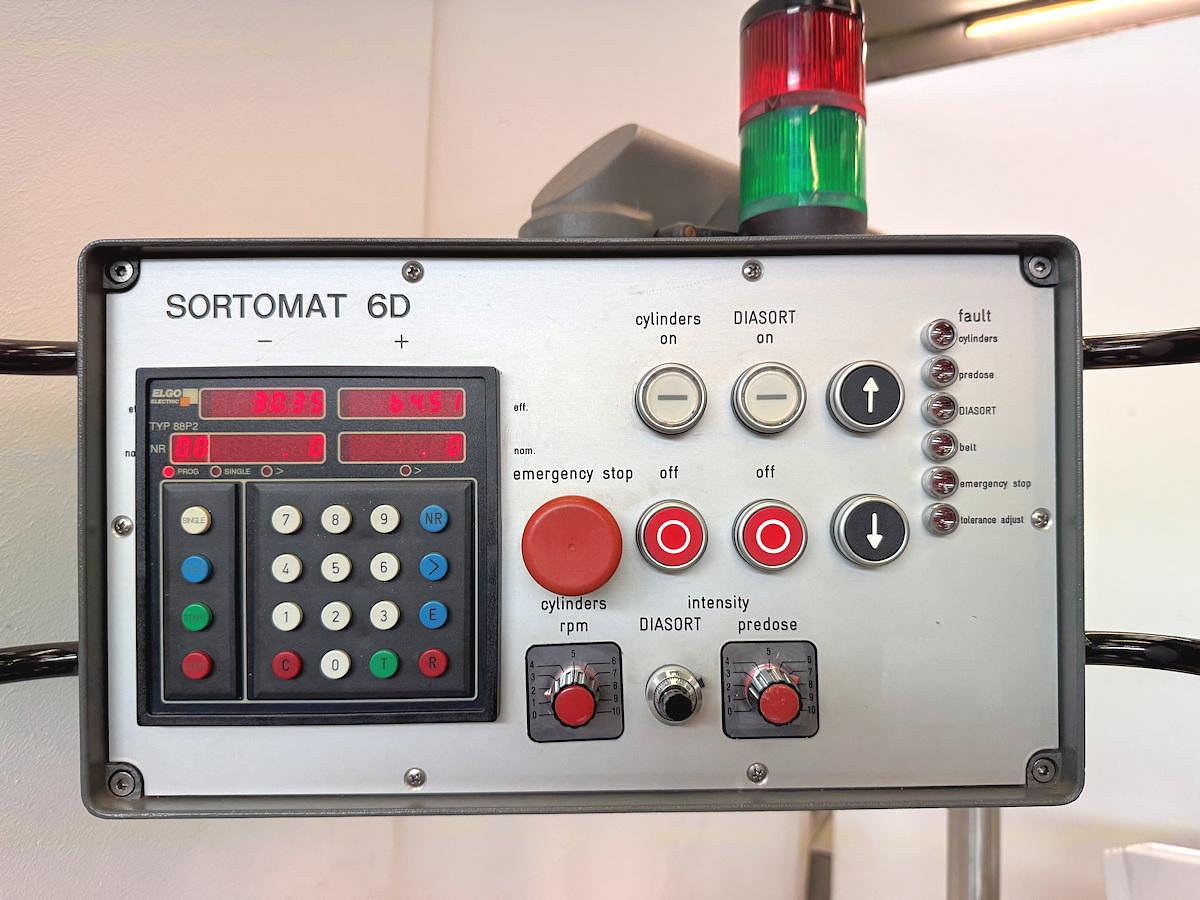 Used U 16930 E - Tablet Diameter and Thickness Sorter MASCHINPEX SORTOMAT 6D