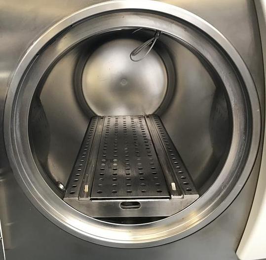 Used Q 15829 D - Autoclave SYSTEC DX 200
