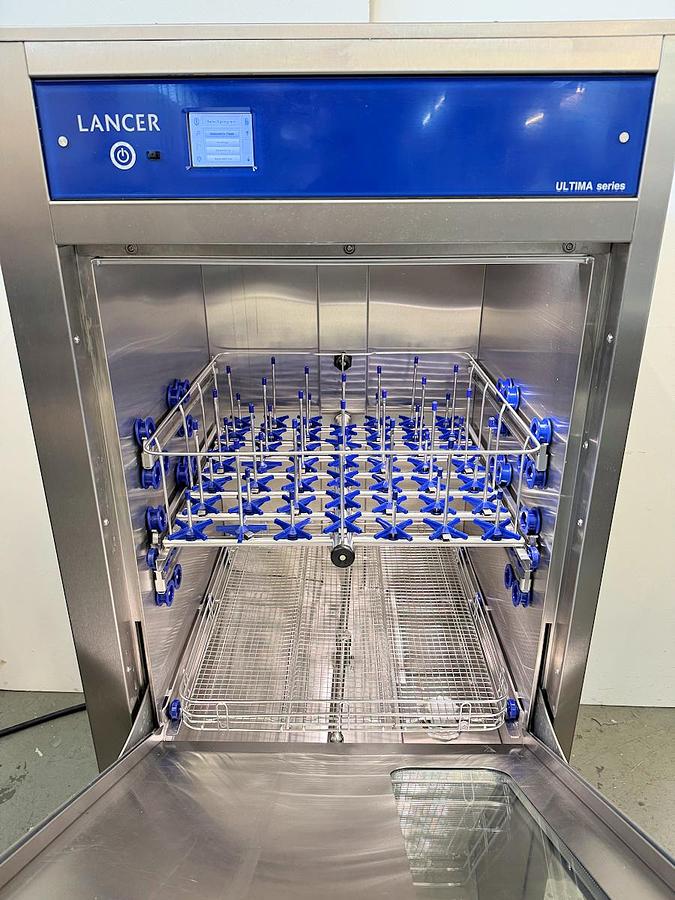 Used Q 16614 E - Washer GETINGE LANCER 1400 LX ULTIMA for Glassware + Utensils