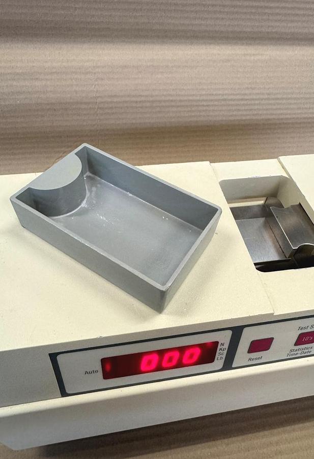 Used U 16383 E - Tablet Hardness Tester Dr SCHLEUNIGER PHARMATRON 5Y