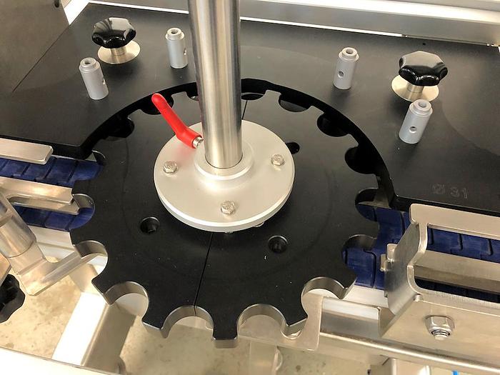 Used R 15713 E - Checkweigher OCS HC-IS for Bottles/Vials