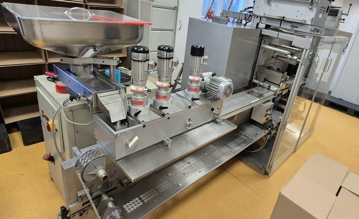 Used I 16665 D Blisterpacker UHLMANN UPS 300