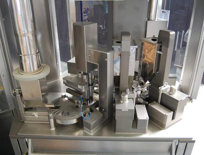 Used G 15131 D - Capsule filler for powders, pellets and tablets HARRO HÖFLIGER MODU C-MS
