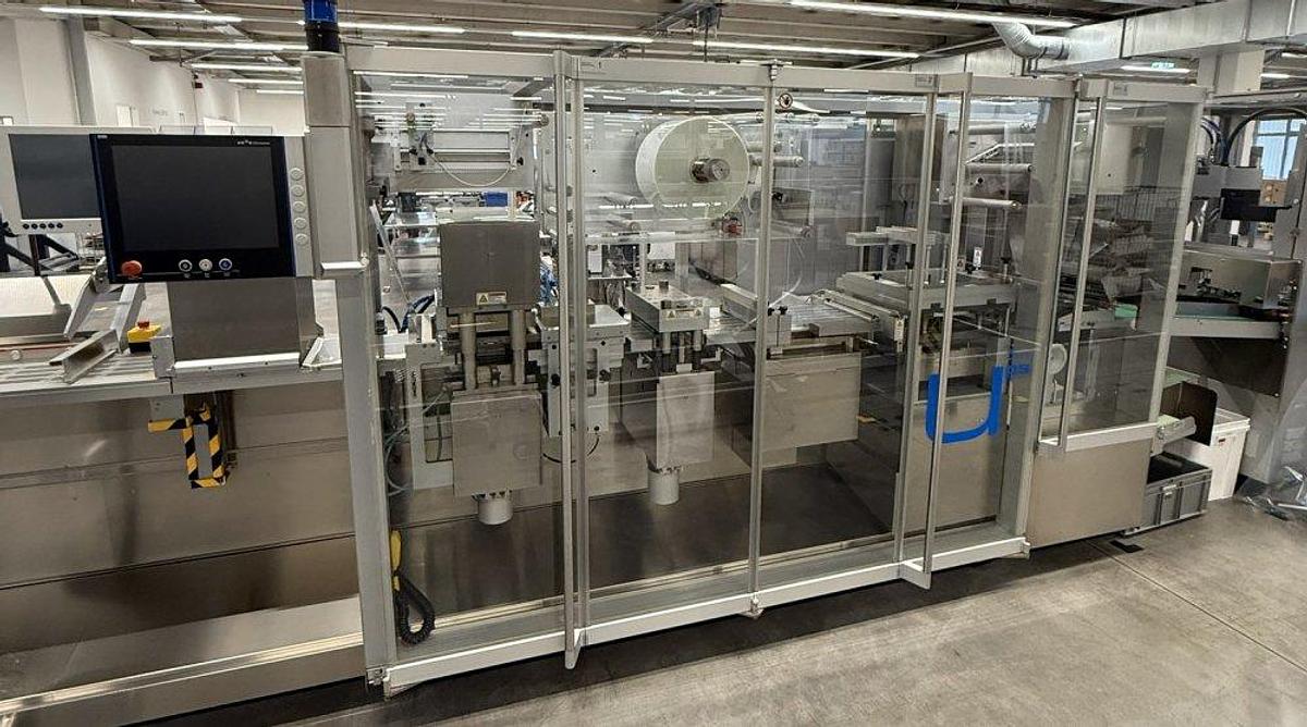 Used I 17280 D - Blister and cartoning line for pens, syringes, or vials UHLMANN UPS 5 - C 2156