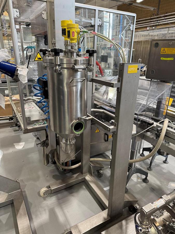 Used J 13000 E - Liquid Filling, Closing and Packaging Line GRONINGER DFV 4005 / MCS 202L / OPTIMA CMF