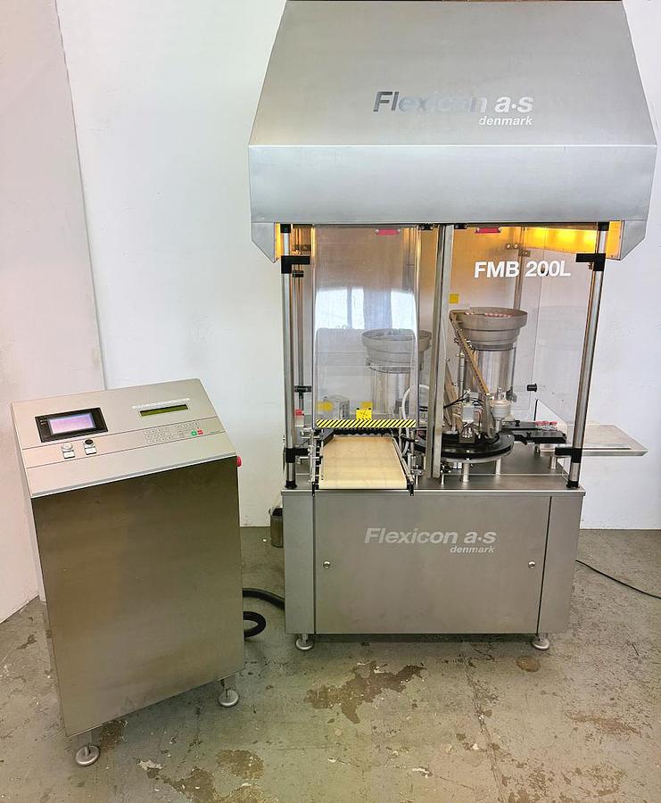 Used J 17300 E - Vial Filler, Stopper Inserter, Cap Closer FLEXICON FMB 200L
