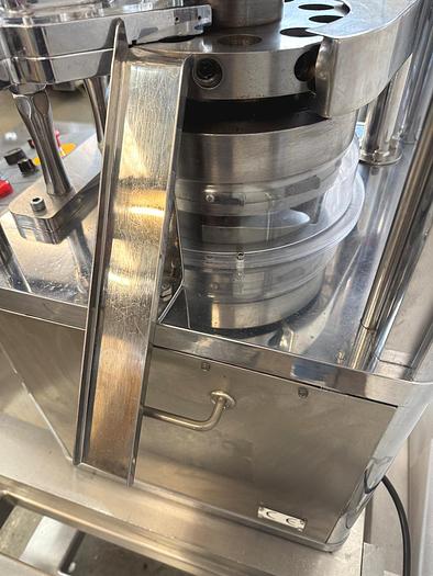 Used F 16381 E - Tablet Press RIVA PICCOLA B10 - 10 Stations