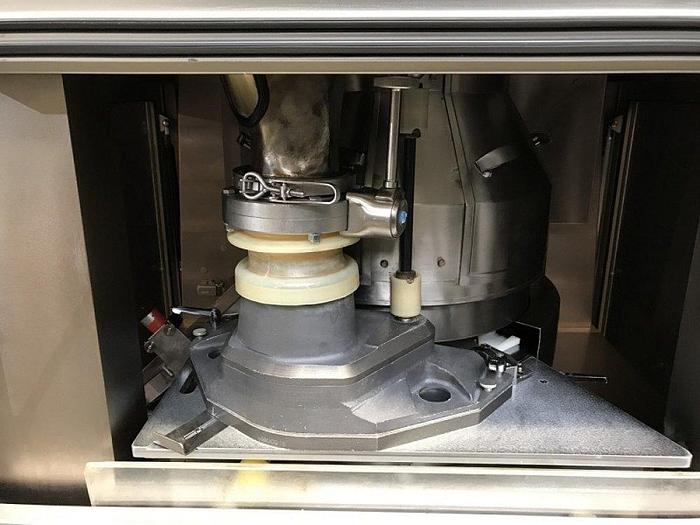 Used F 15996 D - FETTE P 2100 Tablet Press EU-BBS 47 Stations