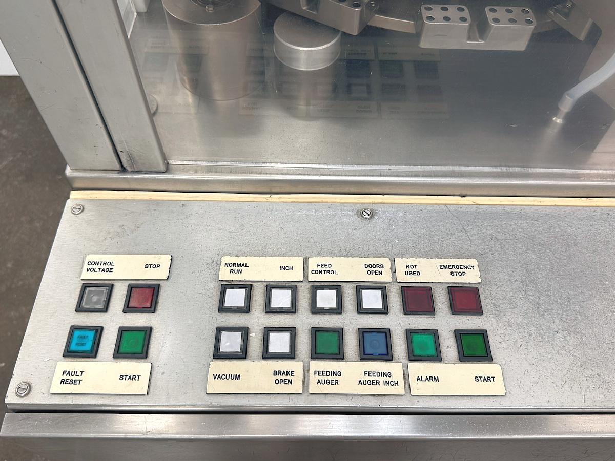 Used G 17030 E - Capsule Filler BOSCH GKF 1500 for Powders and Pellets