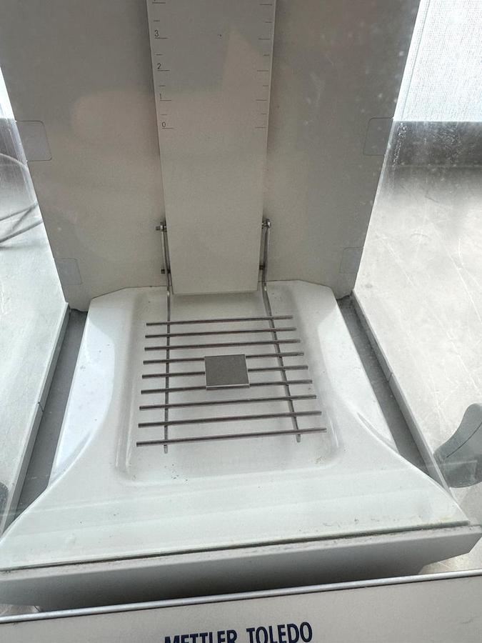 Used Analytical Balance METTLER TOLEDO XP205DR