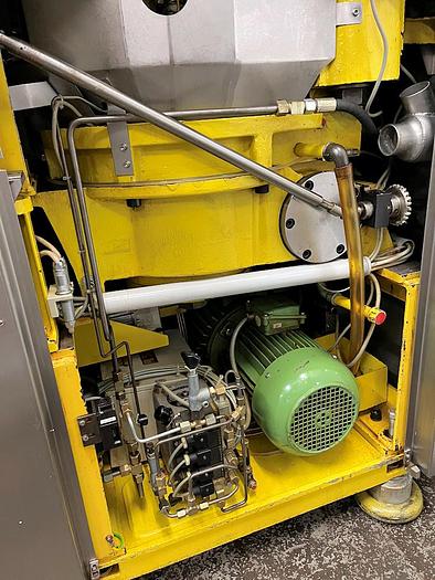 Used F 15911 E - Tablet Press KILIAN TX 44 AM - 44 Stations