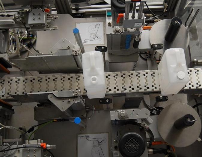 Used M 15034 D - Labeller for shaped bottles HERMA SONDER