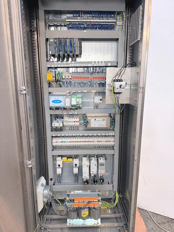 Used J 16936 E - Liquid Filler / Screw ROMACO MACOFAR LVI 4