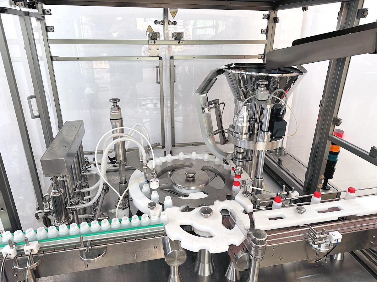 Used J 16936 E - Liquid Filler / Screw ROMACO MACOFAR LVI 4