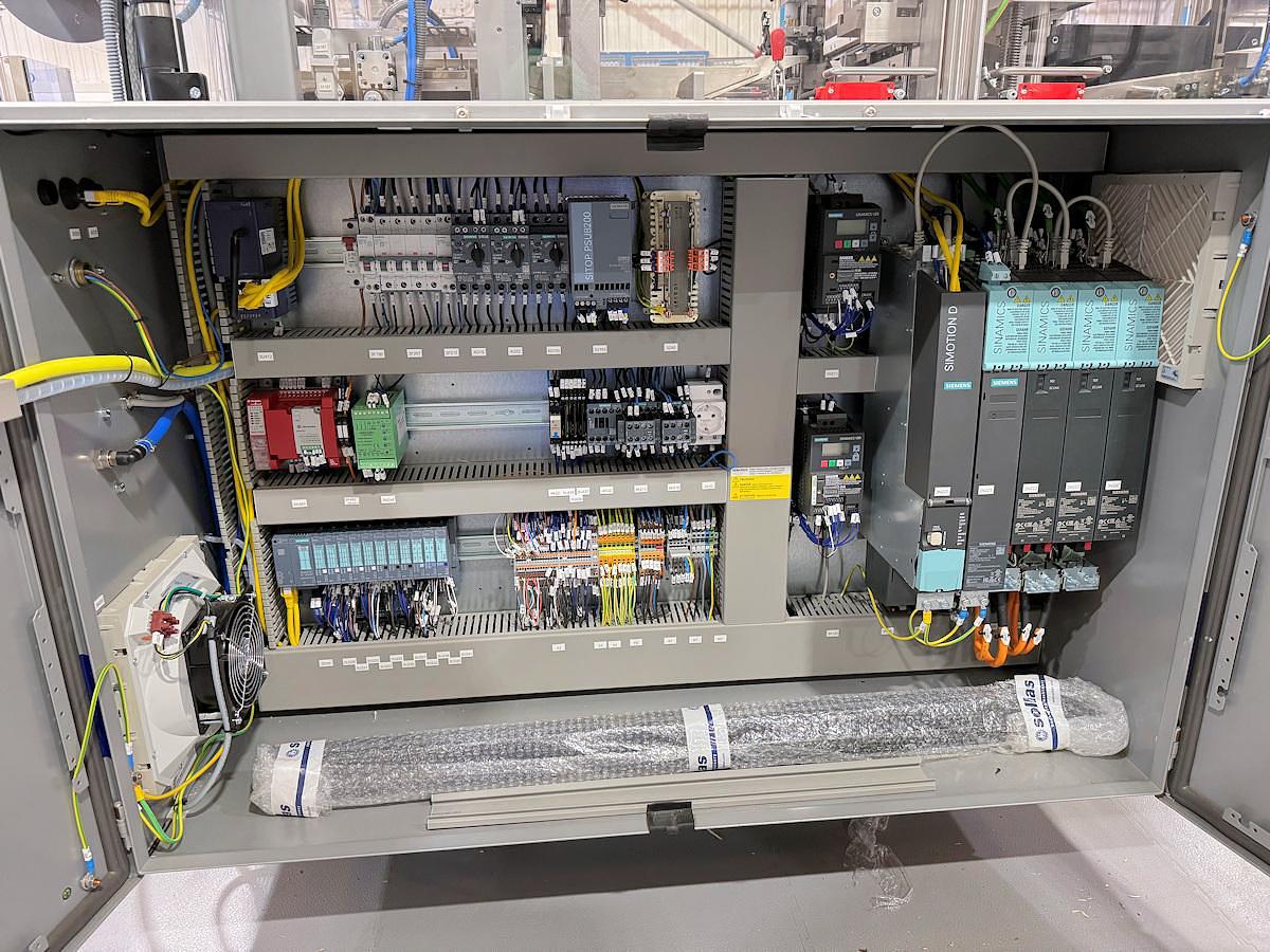 Used O 13001 E - Overwrapper SOLLAS SX80 with Carton Collator