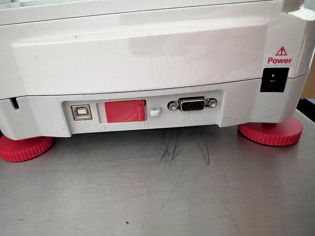 Used W 16570 E - Precision Balance OHAUS ADVENTURER AX523