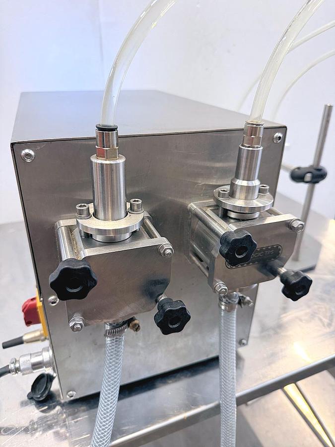 Used J 16269 E - Liquid Filler Logic LF 2 - Twin Head
