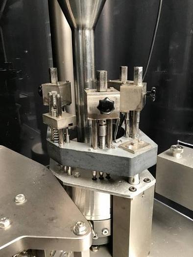 Used G 15722 D - Powder Capsule Filler BOSCH GKF 400