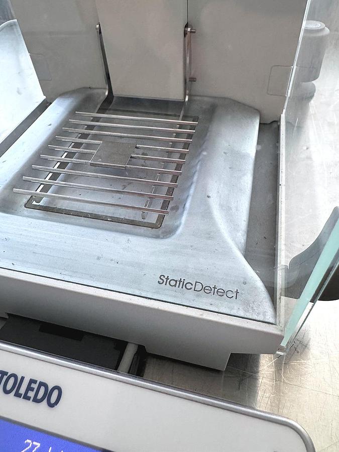Used W 13011 E - Analytical Balance METTLER TOLEDO XPE205DR