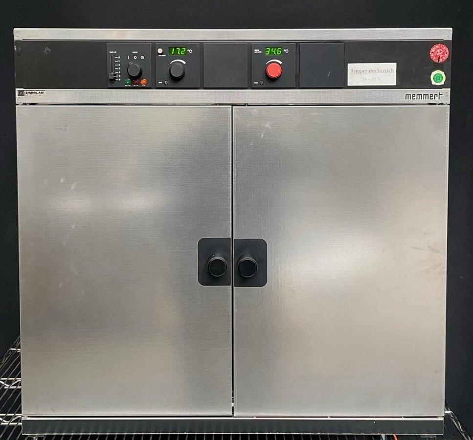 Used E 16293 D - Incubator MEMMERT BE 