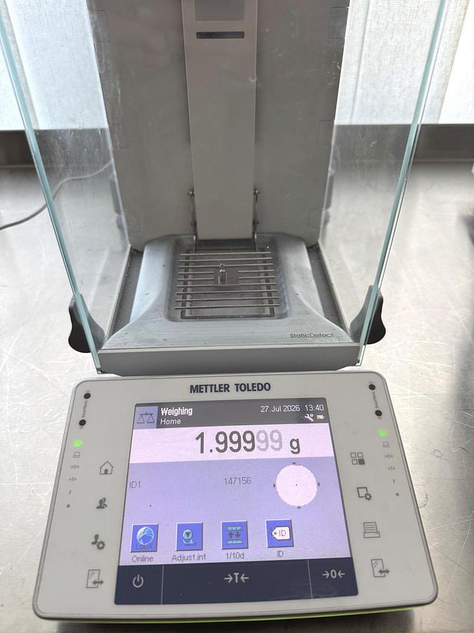 Used W 13011 E - Analytical Balance METTLER TOLEDO XPE205DR