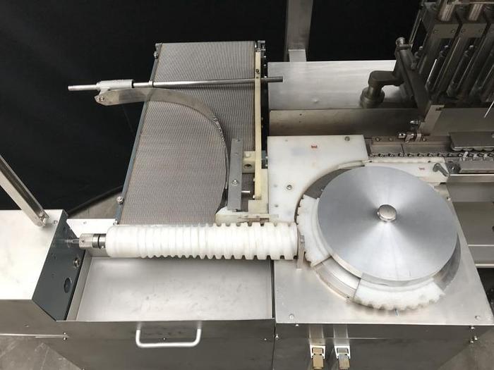 Used J 15636 D - Washing, Sterilising, Filling and Closing Line BOSCH AVR / RUR / TLQ