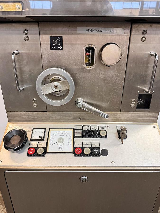 Used F 16619 E - Tablet Press KILIAN RTS 21 D - 21 Stations