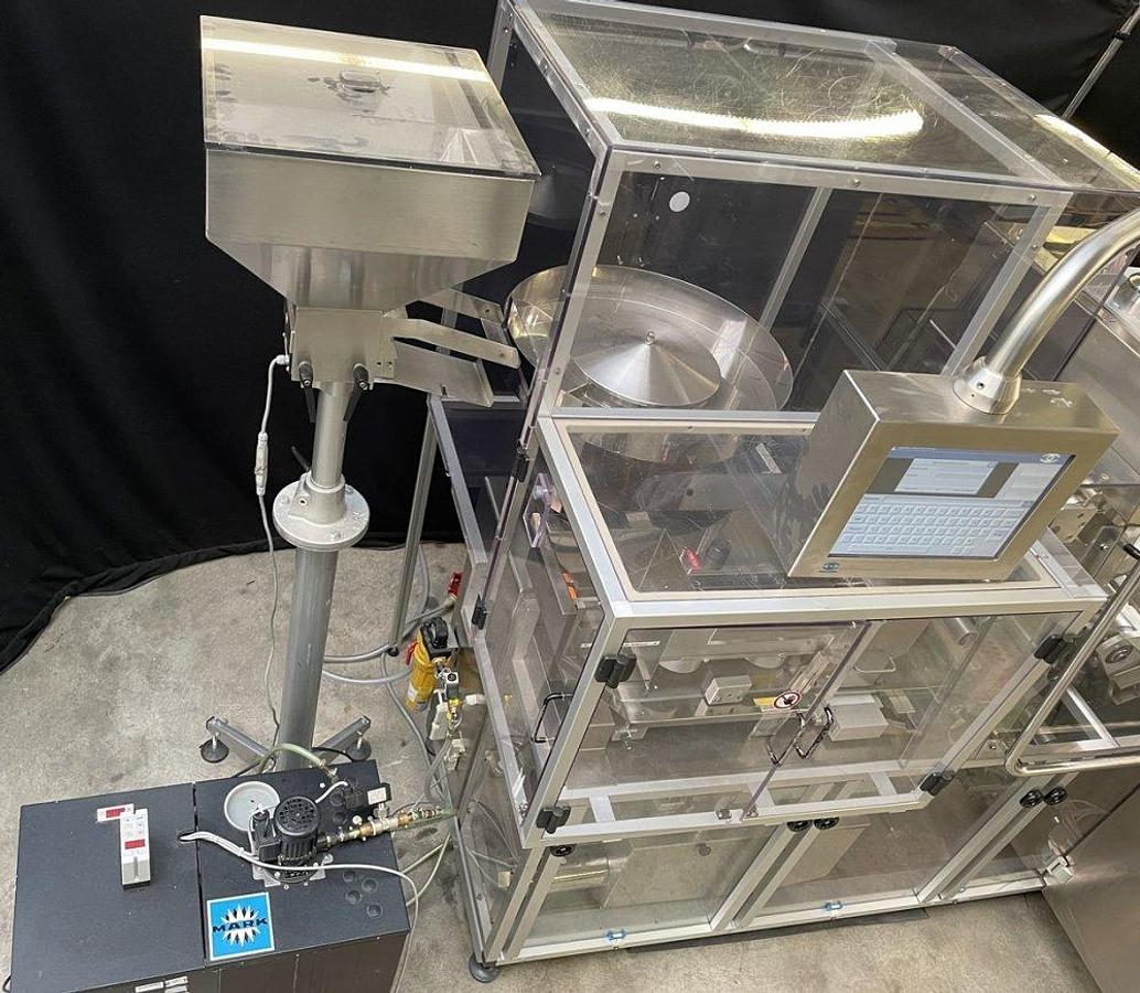 Used I 16483 D - Blisterpacker and Cartoning machine IMA C70