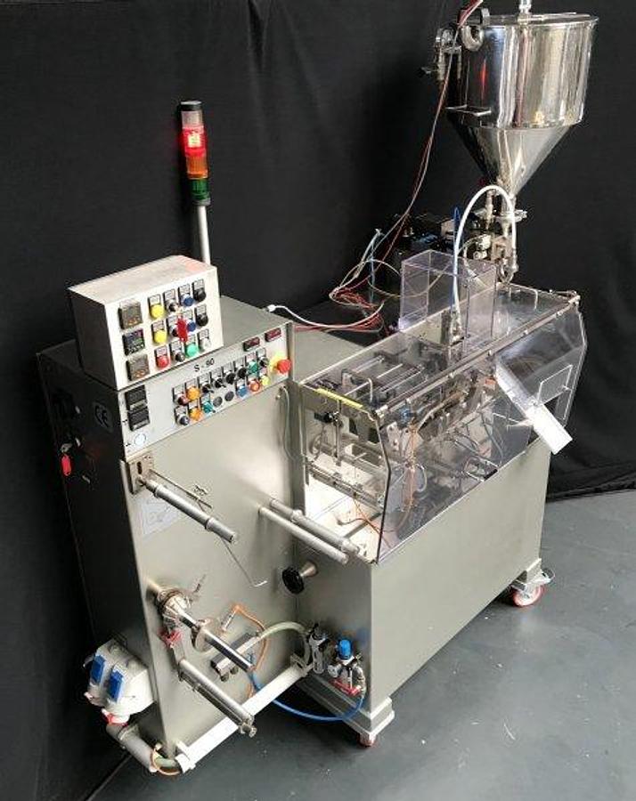 Used J 15949 D - Sachet filler for Liquids VOLPAK S-90