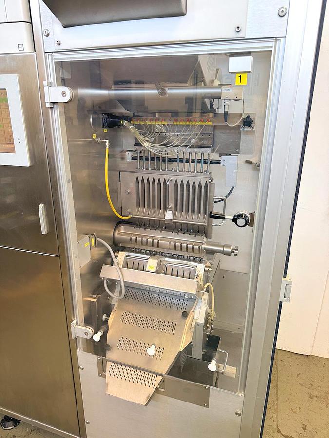 Used R 17031 E - Checkweigher for Capsules IMA PRECISA 12