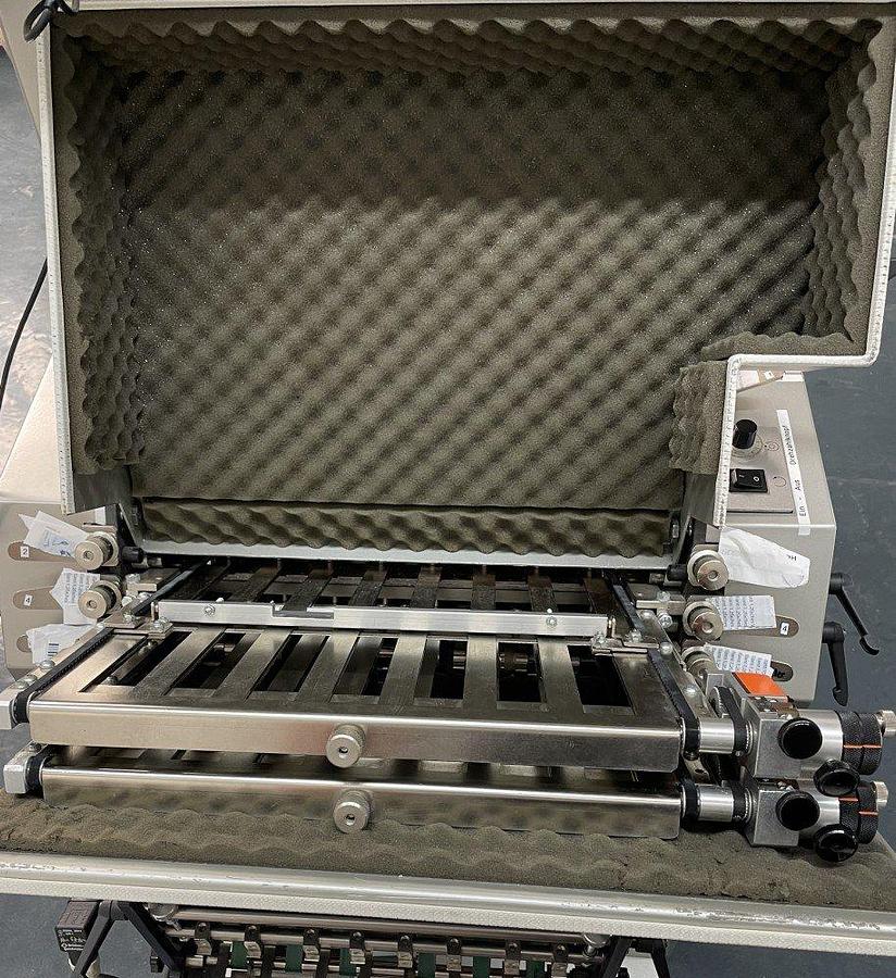 Used T 17022 D - Automatic Folding Machine GUK FA 36/4 KS 310