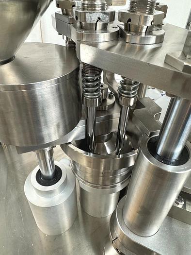 Used G 16492 E - Capsule Filler PHARMA TEST MINICAP for Powders & Pellets
