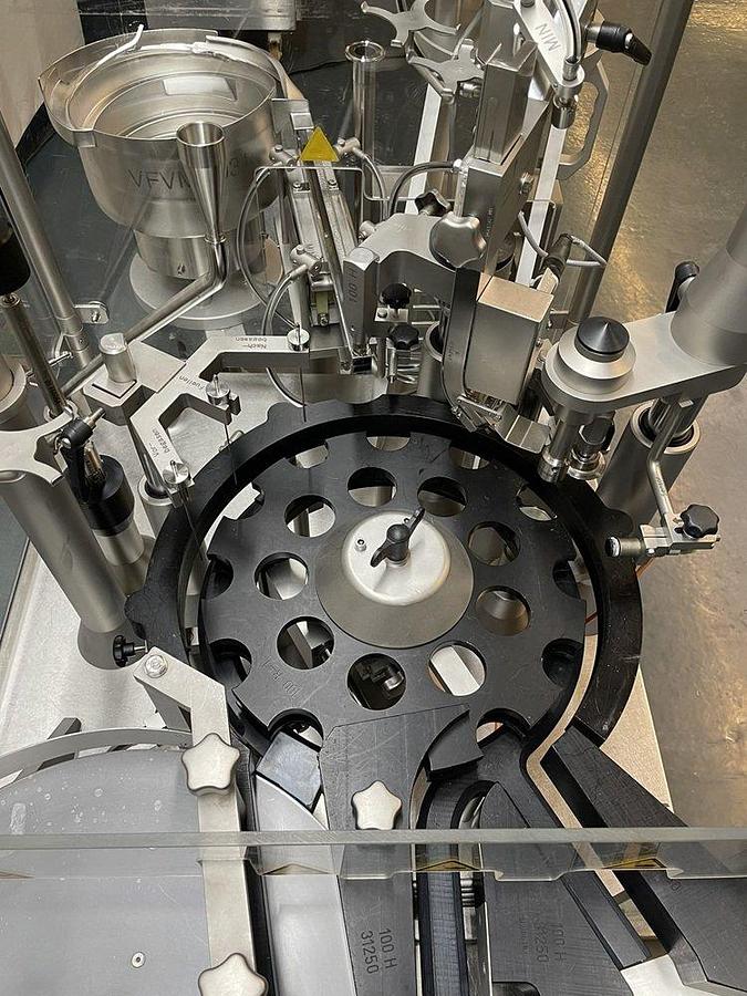 Used J 17083 D - Liquid Filler - Stopper Inserter - Cap Spinner INOVA VFVM 3031