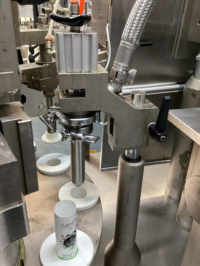 Used J 17135 D - Filling and Closing Machine (plastic tubes) AXOMATIC OPTIMA 1000