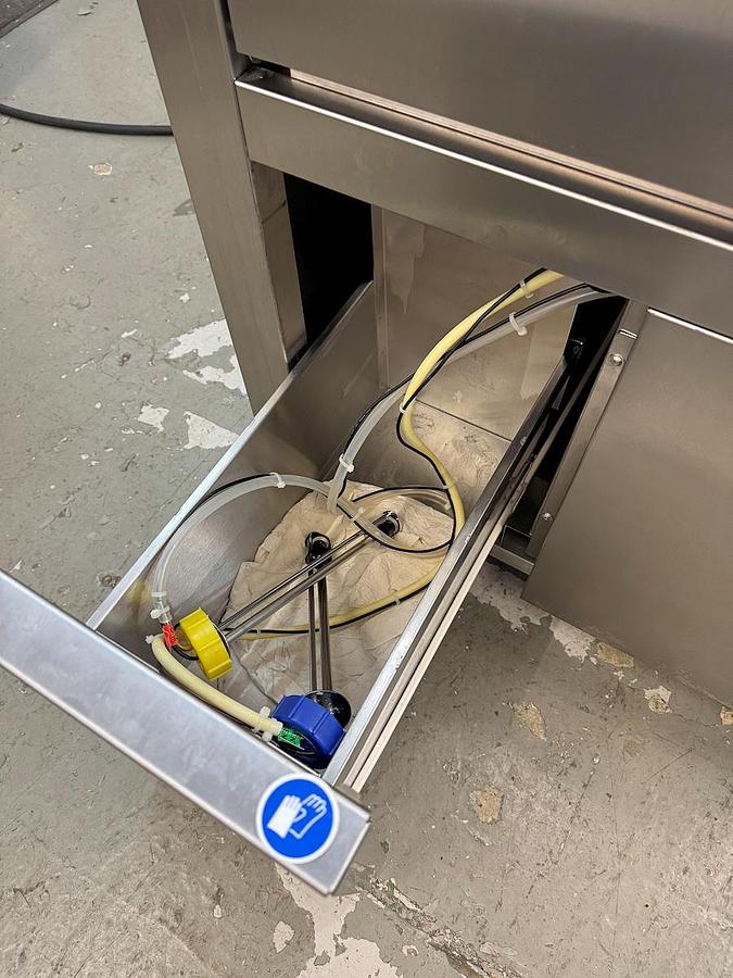 Used Q 16614 E - Washer GETINGE LANCER 1400 LX ULTIMA for Glassware + Utensils